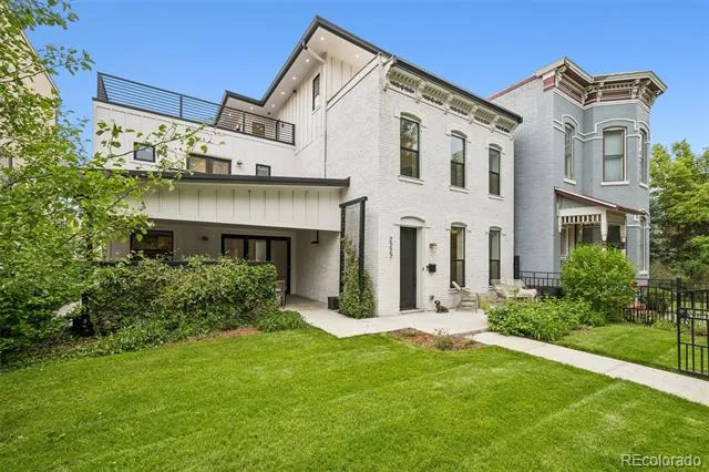 2227 Clarkson Street Denver, CO 80205