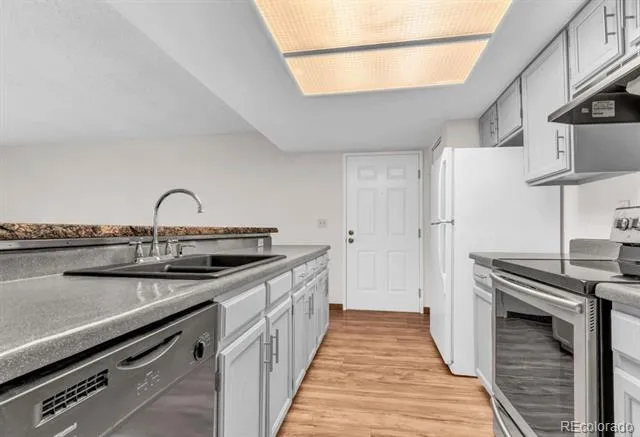 9666 Brentwood Way #203 Broomfield, CO 80021