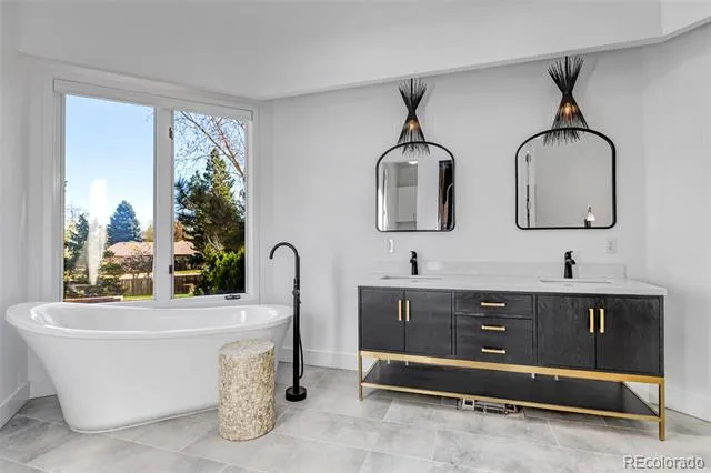 5200 Sunset Drive Bow Mar, CO 80123