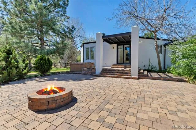 5200 Sunset Drive Bow Mar, CO 80123