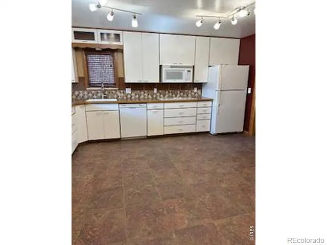 27563 Highway 63 Akron, CO 80720