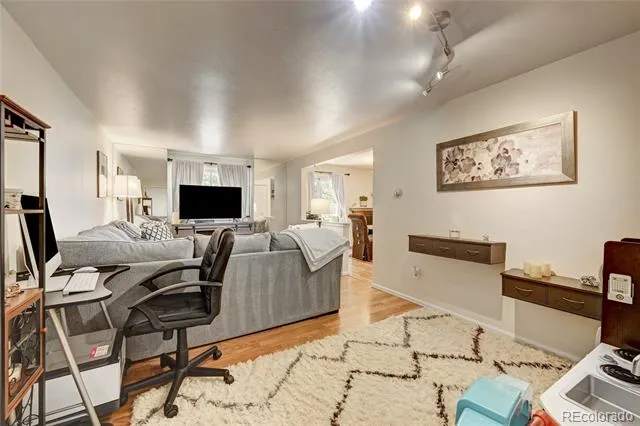 2939 S Lansing Way Aurora, CO 80014