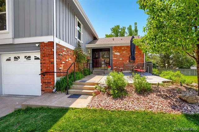 11410 E Bates Court Aurora, CO 80014