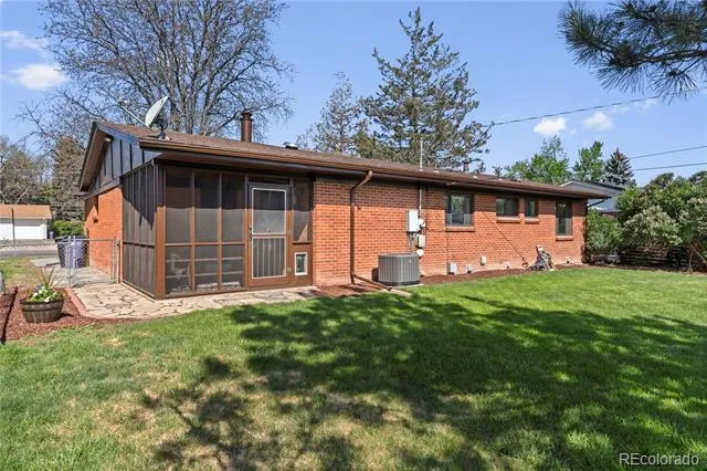 962 S Holly Street Denver, CO 80246