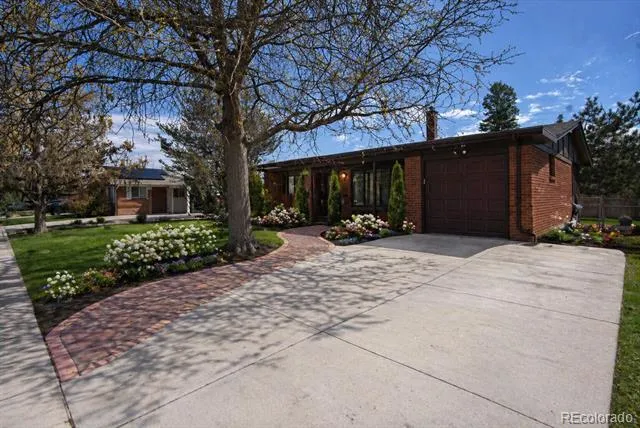 962 S Holly Street Denver, CO 80246