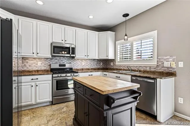 64 Ellendale Street Castle Rock, CO 80104