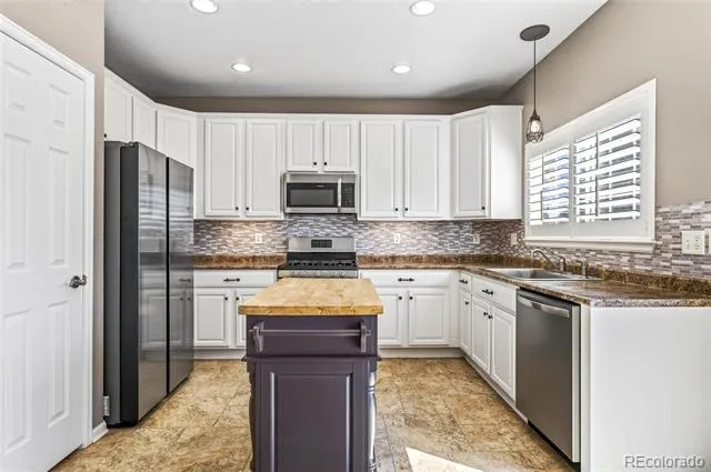 64 Ellendale Street Castle Rock, CO 80104