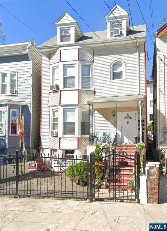 408 Summer Avenue Newark, NJ 07104