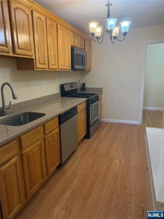 408 Summer Avenue Newark, NJ 07104