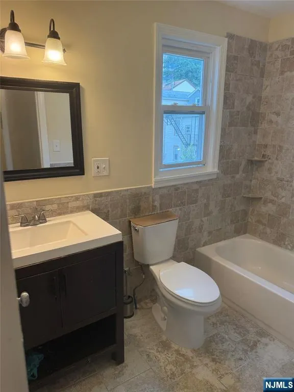 408 Summer Avenue Newark, NJ 07104