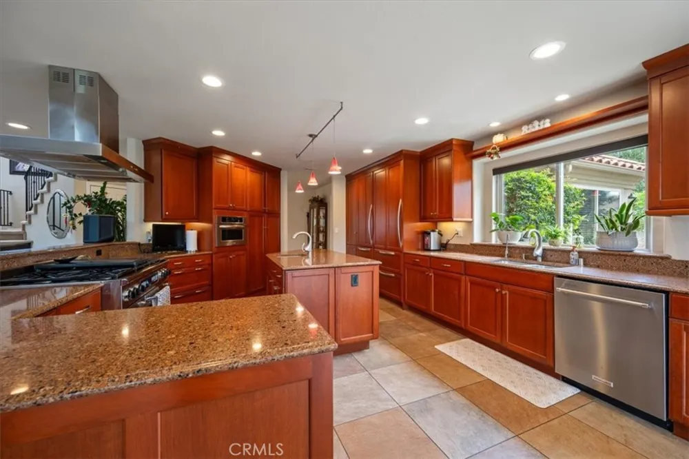 810 Fairway Vista Santa Maria, CA 93455