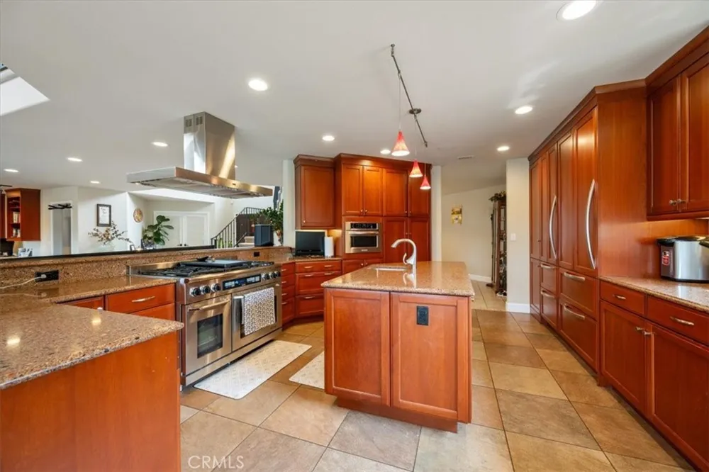 810 Fairway Vista Santa Maria, CA 93455