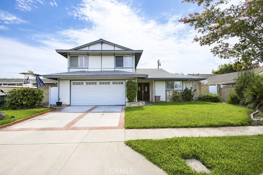 19832 Chesapeake Lane Huntington Beach, CA 92646