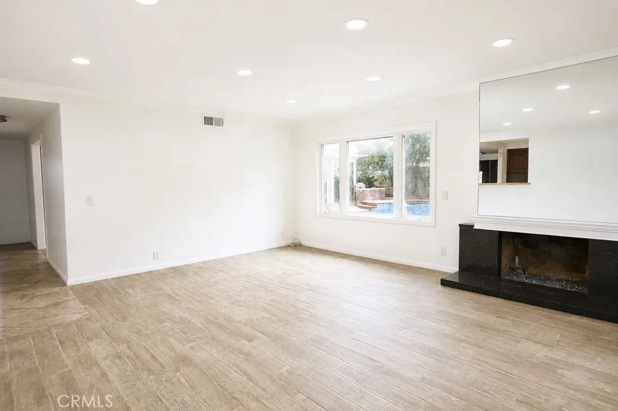 19832 Chesapeake Lane Huntington Beach, CA 92646