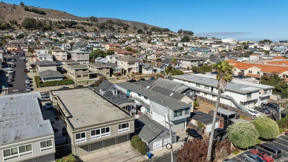 643 Grand Avenue South San Francisco, CA 94080