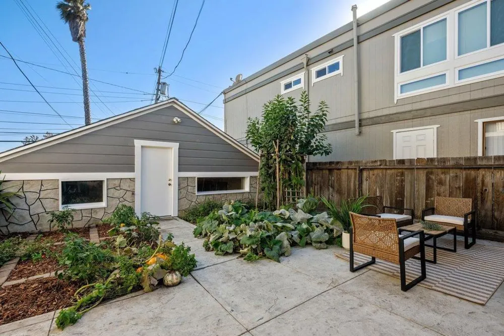 643 Grand Avenue South San Francisco, CA 94080
