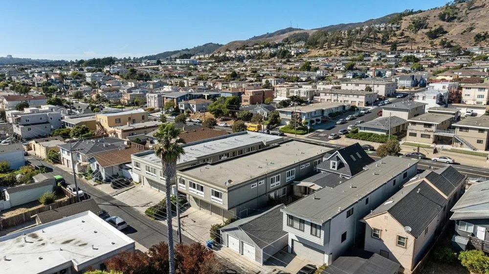 643 Grand Avenue South San Francisco, CA 94080