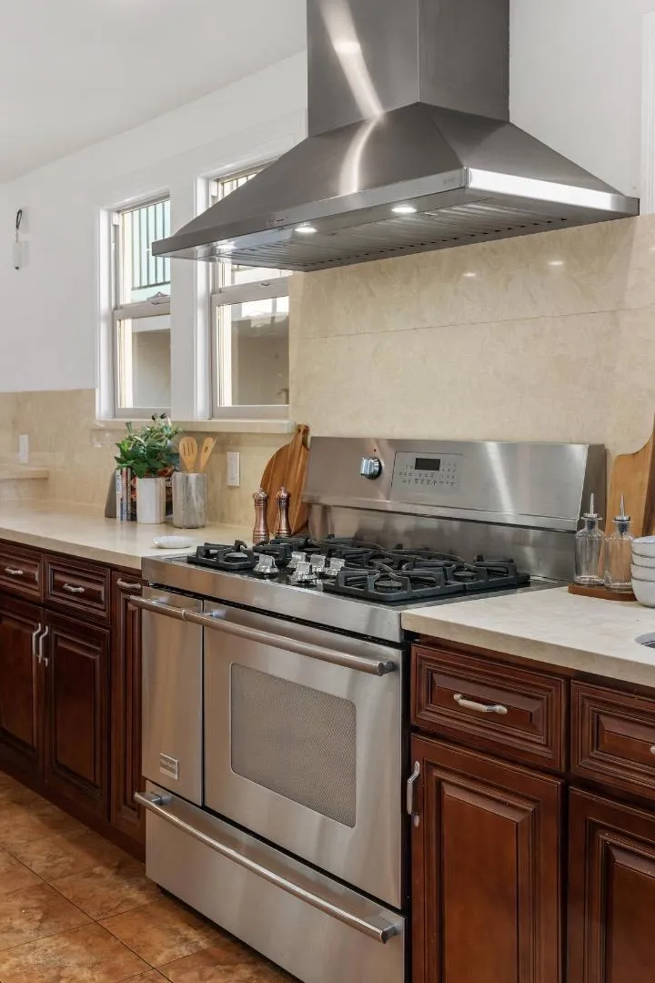 643 Grand Avenue South San Francisco, CA 94080
