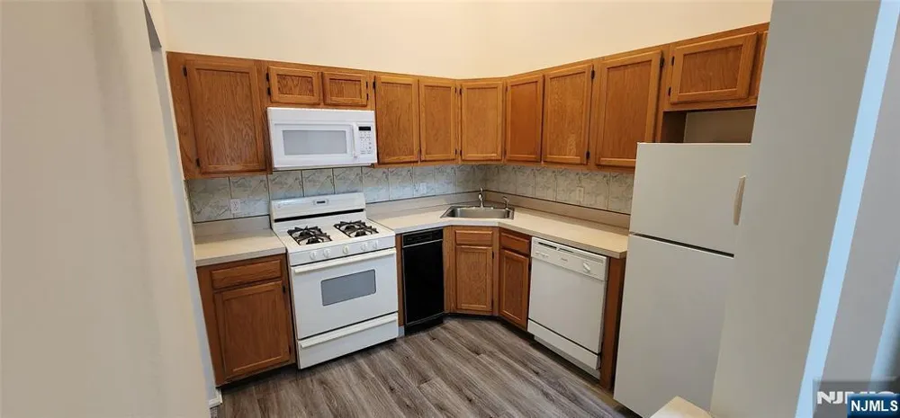 1265 Mulberry Drive Mahwah, NJ 07430