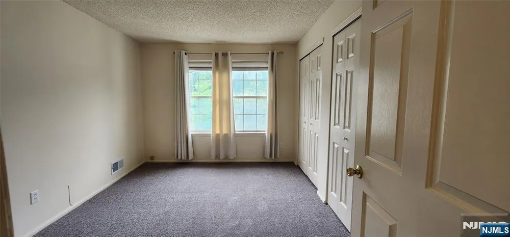 1265 Mulberry Drive Mahwah, NJ 07430