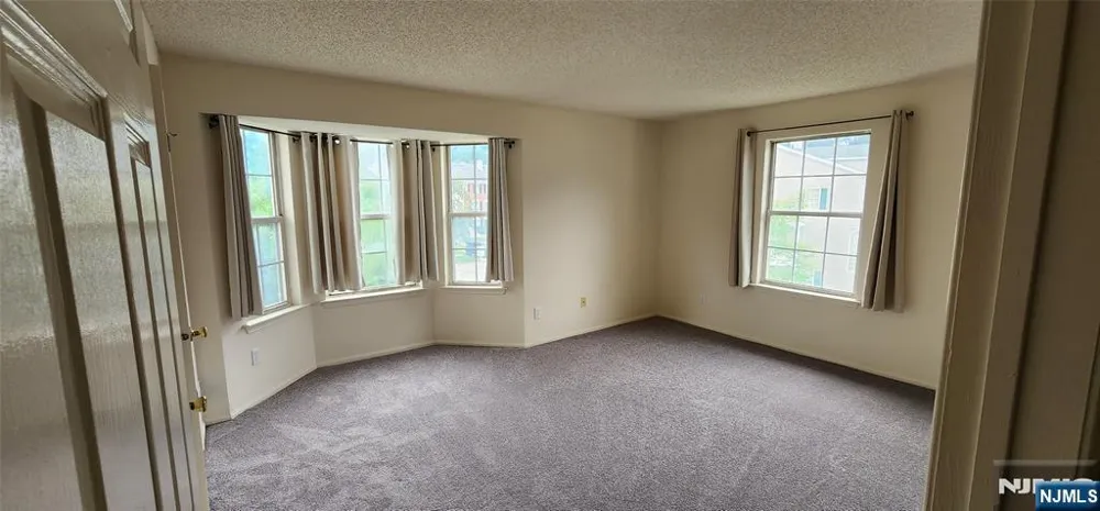 1265 Mulberry Drive Mahwah, NJ 07430