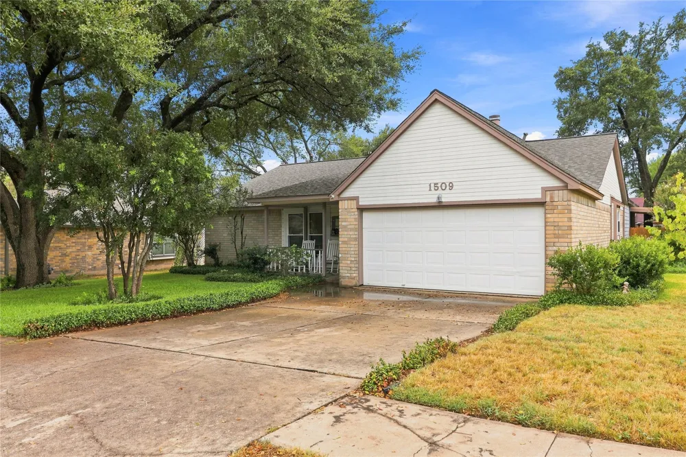 1509 Quail Run Road Pflugerville, TX 78660