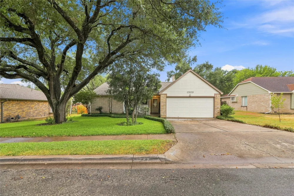 1509 Quail Run Road Pflugerville, TX 78660