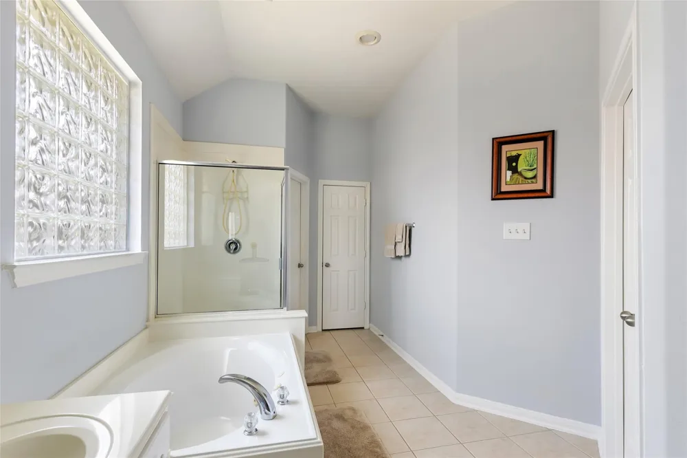 26924 Manor Falls Drive Kingwood, TX 77339