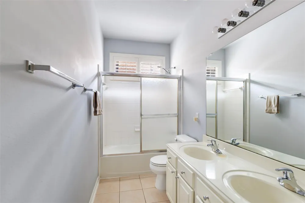 26924 Manor Falls Drive Kingwood, TX 77339
