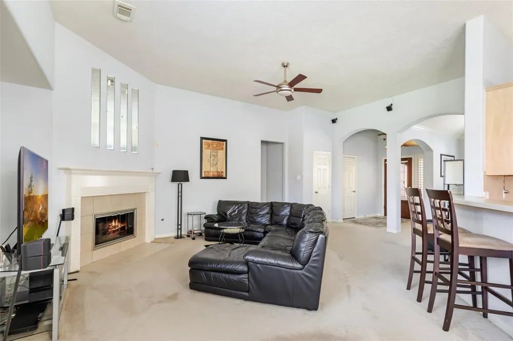 26924 Manor Falls Drive Kingwood, TX 77339