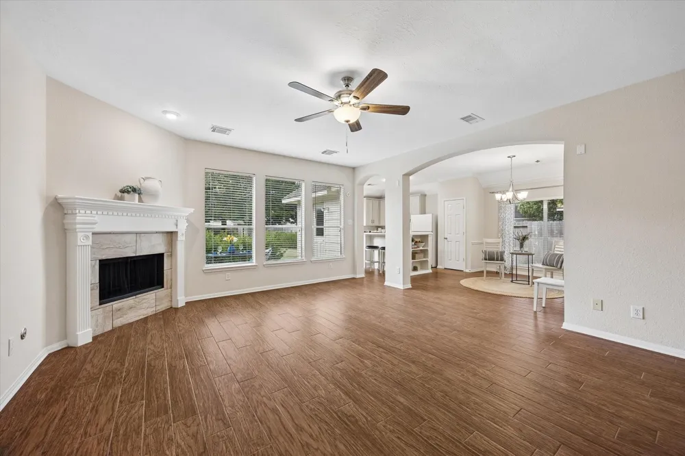 3602 Avey Court Pearland, TX 77584