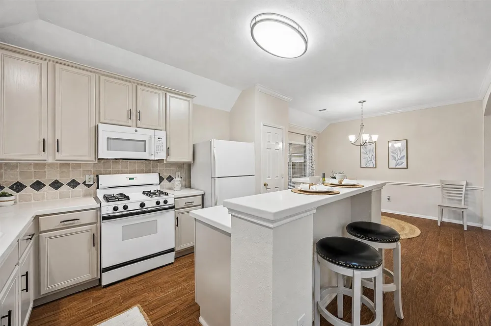 3602 Avey Court Pearland, TX 77584