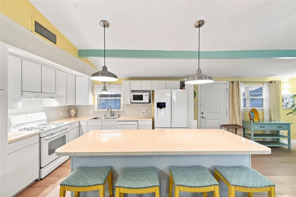 22118 Matagorda Drive Galveston, TX 77554
