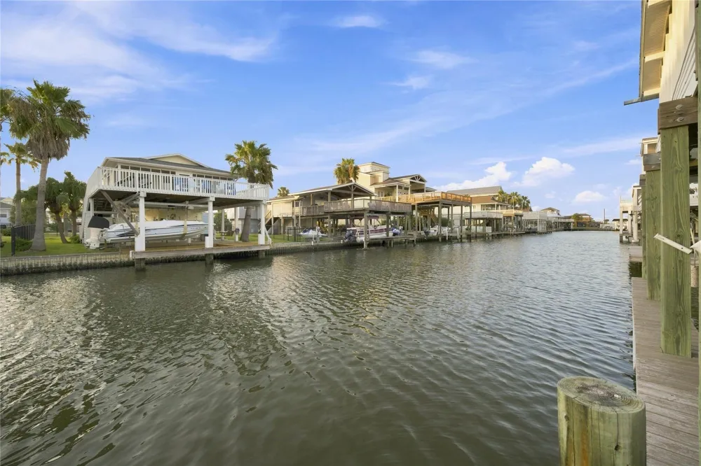 22118 Matagorda Drive Galveston, TX 77554