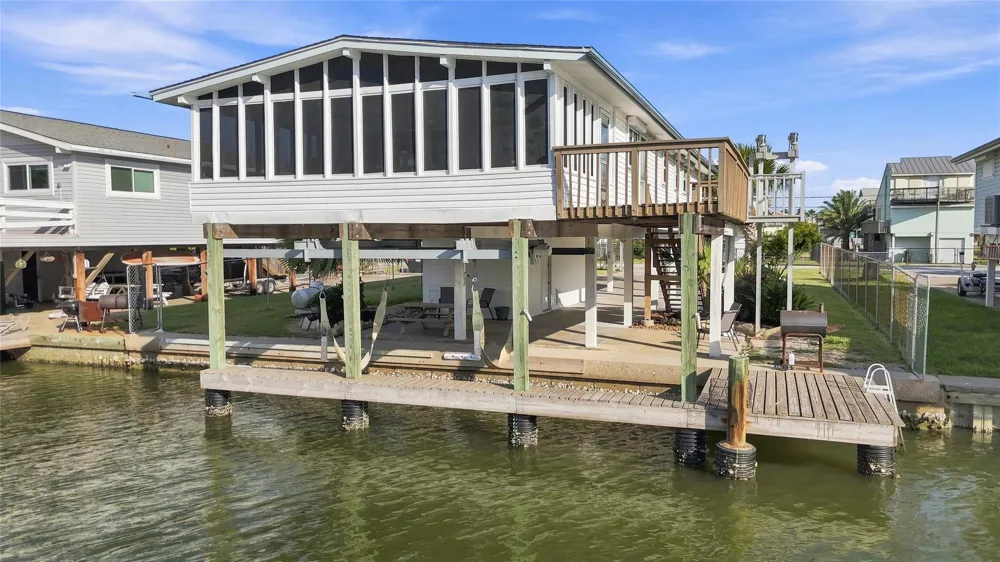 22118 Matagorda Drive Galveston, TX 77554