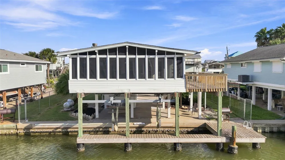 22118 Matagorda Drive Galveston, TX 77554