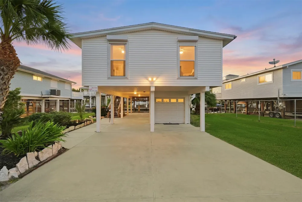 22118 Matagorda Drive Galveston, TX 77554