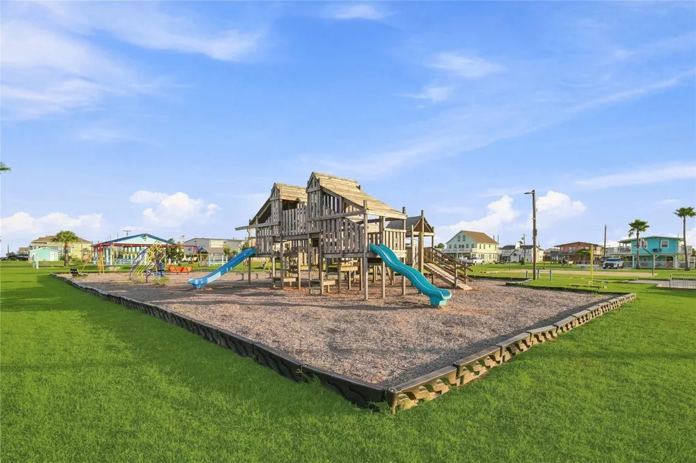 22118 Matagorda Drive Galveston, TX 77554