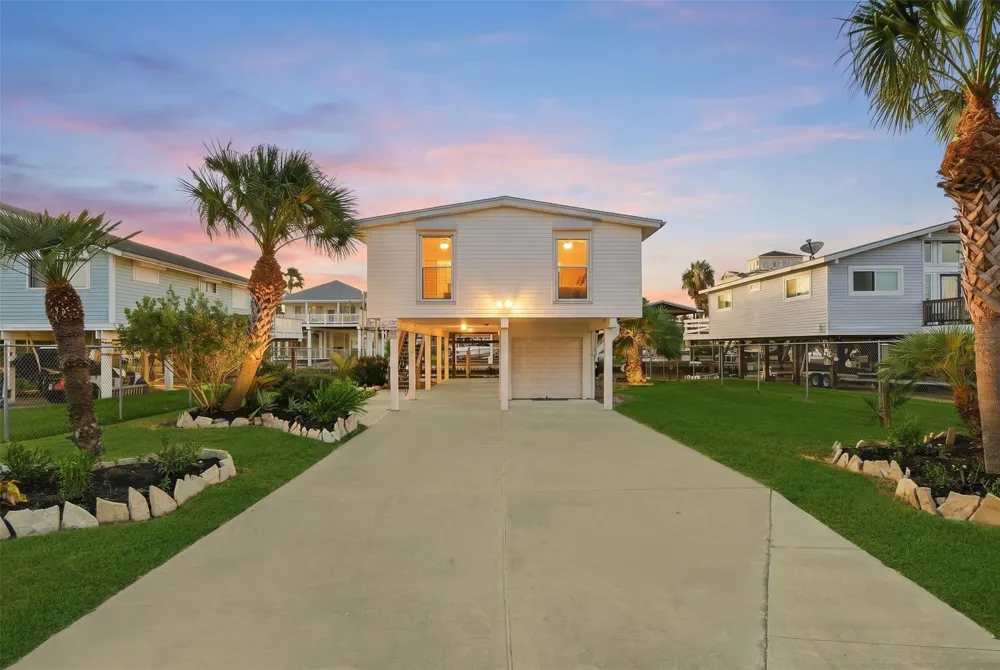 22118 Matagorda Drive Galveston, TX 77554