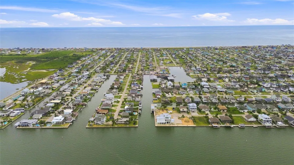 22118 Matagorda Drive Galveston, TX 77554