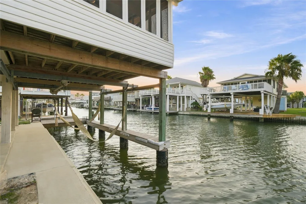 22118 Matagorda Drive Galveston, TX 77554