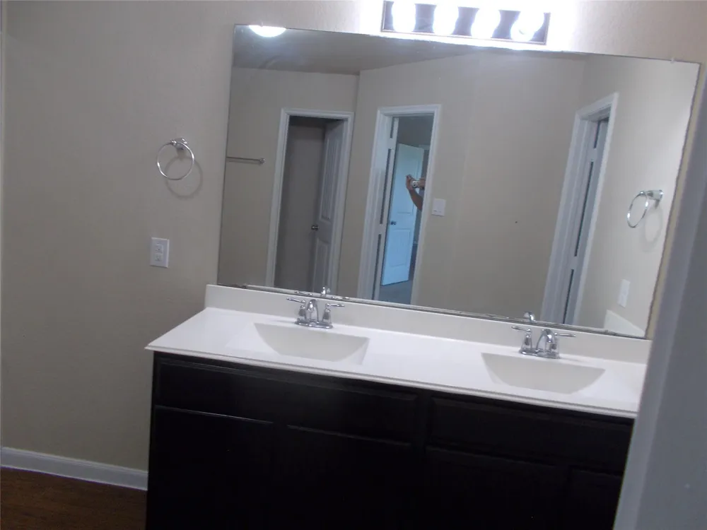 1830 Crystal Waters Drive Rosharon, TX 77583