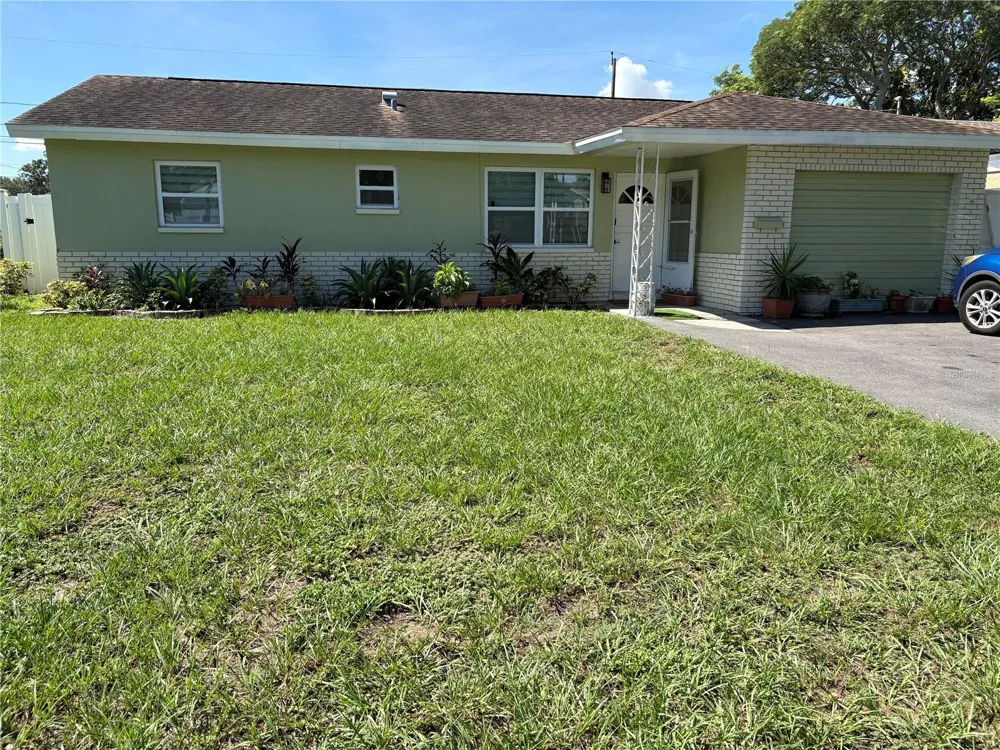 1443 JEFFORDS ST Clearwater, FL 33756