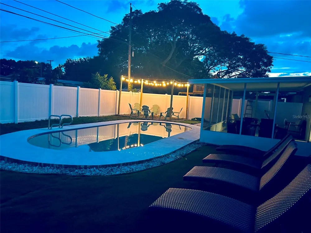1443 JEFFORDS ST Clearwater, FL 33756