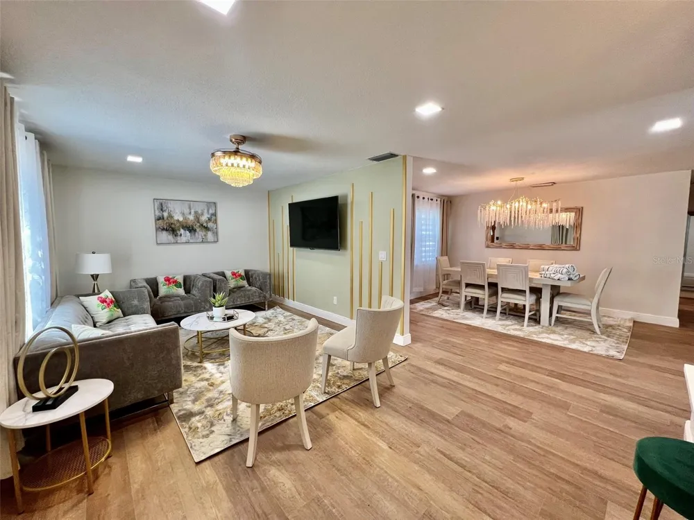 1443 JEFFORDS ST Clearwater, FL 33756