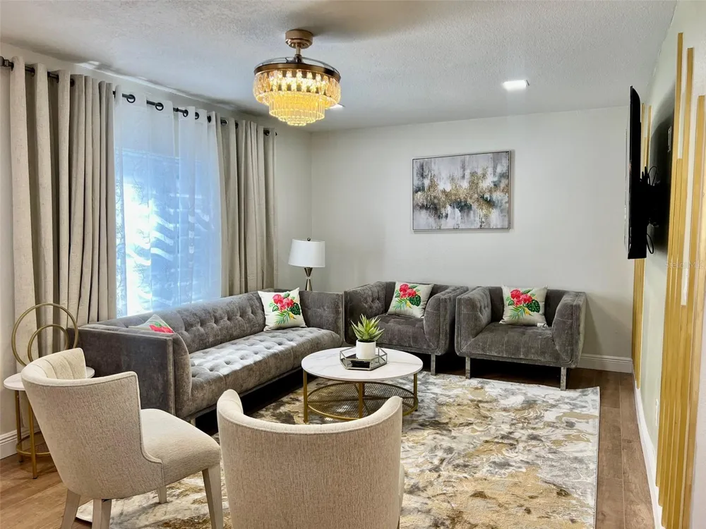 1443 JEFFORDS ST Clearwater, FL 33756