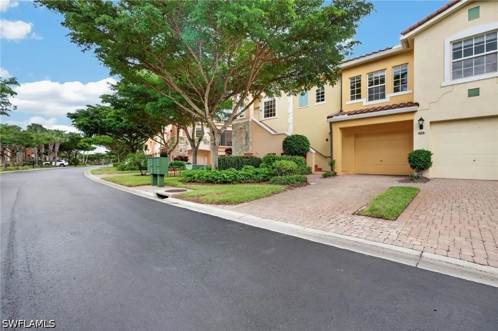 Piazza Del Lago Circle #202 Estero, FL 33928