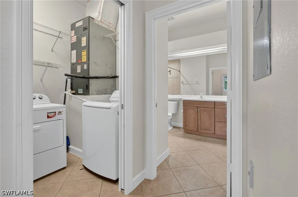 Piazza Del Lago Circle #202 Estero, FL 33928