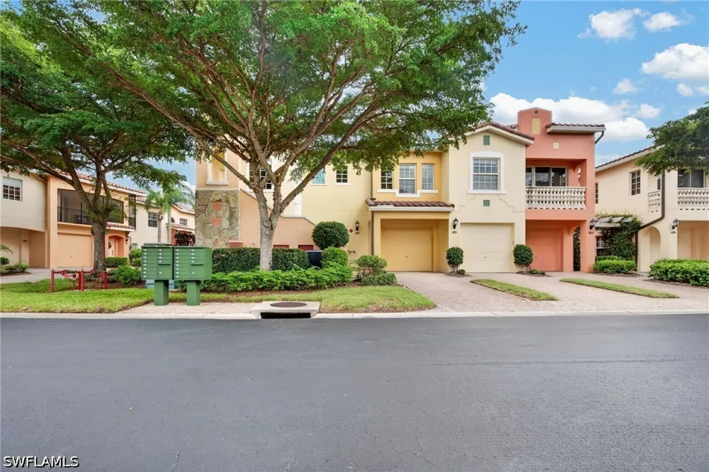 Piazza Del Lago Circle #202 Estero, FL 33928