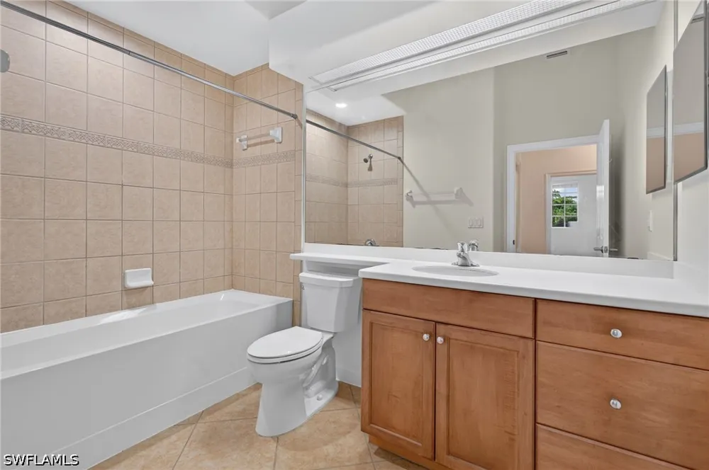 Piazza Del Lago Circle #202 Estero, FL 33928